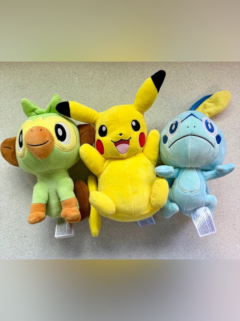 Pokémon Plush Lot 3 Nintendo Game Freak Pikachu Grookey Sobble